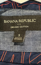 Load image into Gallery viewer, Banana Republic Mens Multicolor Leaf Print Short Sleeve Button-Up Shirt Size S