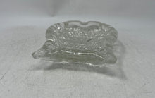 Load image into Gallery viewer, Vintage Le Smith Crystal Clear Glass Figurine Tobacciana Ashtray