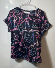 Load image into Gallery viewer, Karl Lagerfeld Womens Black Signature Print Short Sleeve Blouse Top Size XS