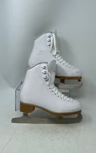 Load image into Gallery viewer, Jackson Kids White Round Toe Lace-Up Winter Ice Skates Size 3