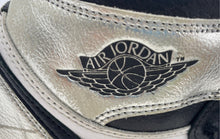 Load image into Gallery viewer, Authentic Nike Womens Air Jordan Retro 1 High Black Silver Tone Sneaker Shoes 9
