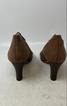 Load image into Gallery viewer, Marches Vous Womens Brown Leather Peep-Toe Laser-Cut Ankle Booties Size 9.5