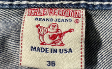 Load image into Gallery viewer, True Religion Mens Blue Denim Medium Wash Pockets Straight Jeans Size 36