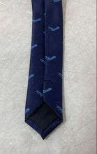 Load image into Gallery viewer, Corbatas S.A. Mens Blue Printed Keeper Loop Adjustable Pointed Tie