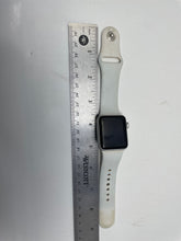 Load image into Gallery viewer, Apple Watch Serie 3 38mm Power On / Locked For Parts (NCL)