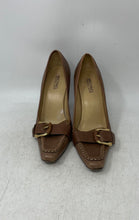 Load image into Gallery viewer, Michael Kors Womens Brown Slip-On High Block Pump Heels Size 8.5M