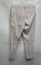 Load image into Gallery viewer, Ann Taylor Womens White Black Plaid Flat Front Straight Leg Cropped Pants Size 6