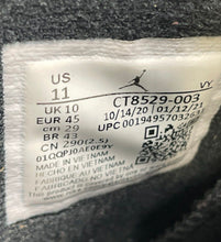 Load image into Gallery viewer, Authentic Nike Mens Jordan 6 Retro Black Green Sneaker Shoes Size 11 Damaged