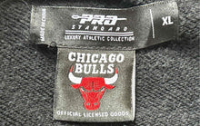 Load image into Gallery viewer, Pro Standard Mens Black Cotton Crew Neck Chicago Bulls Pullover Sweatshirt Sz XL