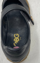 Load image into Gallery viewer, GBG Los Angeles Womens Black Leather Hook And Loop Mary Jane Shoes Size 6.5M