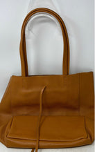 Load image into Gallery viewer, Vera Pelle Womens Brown Pebbled Leather Inner Pockets Double Handle Tote Bag