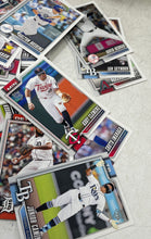 Load image into Gallery viewer, Lot Of 3 Pcs Topps Sport Mixed Variety Cards Game Collection Not Graded