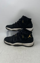 Load image into Gallery viewer, Nike Boys Air Jordan 11 852625-030 Black Round Toe Basketball Shoes Size 7.5Y