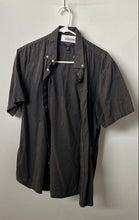 Load image into Gallery viewer, Banana Republic Mens Gray Slim Fit Short Sleeve Button-Up Shirt Size Medium