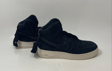 Load image into Gallery viewer, Nike Boys Air Force 1 High Black White High Top Sneaker Shoes Size 6.5Y