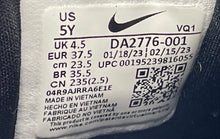 Load image into Gallery viewer, Nike Boys Star Runner 3 DA2776-001 Black Low Top Lace-Up Sneaker Shoes Size 5Y