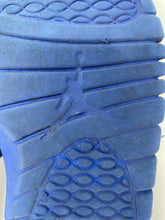 Load image into Gallery viewer, Authentic Nike Mens Air Jordan Hydro 5 Retro Blue Slide Sandals Size 11 Damaged
