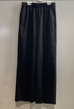 Load image into Gallery viewer, Ann Taylor Womens Black Pleated Front Elastic Waist Wide-Leg Trouser Pants Sz S