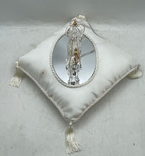Load image into Gallery viewer, Bouchard Crystal Cinderella Horse Drawn Carriage Ring Pillow Wedding Figurine