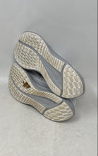Load image into Gallery viewer, Nike Womens Quest 5 DD9291-100 White Silver Low Top Lace-Up Sneakers Shoes Sz 8