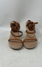 Load image into Gallery viewer, Chelsea & Violet Womens Mariah Beige Brown Wedge Platform Sandals Size 6.5