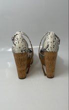 Load image into Gallery viewer, Steve Madden Womens Beige Animal Print Leather Wedge Slingback Sandals Size 5.5