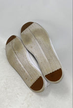 Load image into Gallery viewer, Cole Haan Womens Grand Crosscourt White Low Top Lace-Up Sneaker Shoes Size 9B