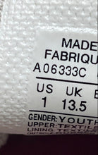 Load image into Gallery viewer, Converse Kids Chuck Taylor All Star Move Platform Silver Sneaker Shoes Size 1