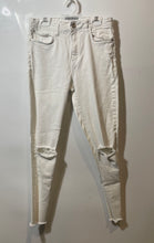 Load image into Gallery viewer, MNG Womens White Denim Distressed 5-Pocket Design Skinny Jeans Pants Size 6