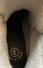 Load image into Gallery viewer, GS Womens White Leather Lace-Up Ankle Winter Ice Skates Size 3