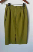 Load image into Gallery viewer, St. Anthony Evening Womens Green Blazer And Skirt 2-Piece Suit Set Size 8