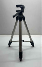 Load image into Gallery viewer, Quantaray QSX 8001 Silver Black Adjustable Stand Camcorder Accessory Tripod