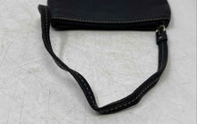 Load image into Gallery viewer, Vintage Unbranded Womens Black Leather Pebbled Top Zipper Small Shoulder Bag