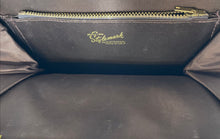 Load image into Gallery viewer, Stylemark Womens Gold Fold Inner Pockets Style Top Handle Clutch Purse