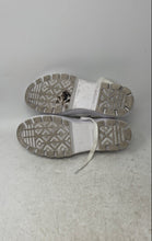 Load image into Gallery viewer, Converse Womens Chuck Taylor All Star Hi Lugged 565902C White Sneakers Shoes 6