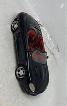Load image into Gallery viewer, Maisto Mustang Mach III Black Scale 1:18 Collectible Diecast Toy Car