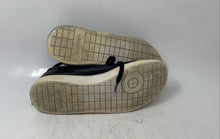 Load image into Gallery viewer, Lacoste Mens Carnaby Evo Black Leather Low Top Lace-Up Sneaker Shoes Size 10