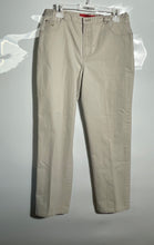 Load image into Gallery viewer, Gloria Vanderbilt Womens Beige Pockets Stretch Straight Leg Jeans Size 12