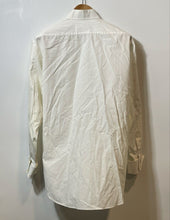 Load image into Gallery viewer, Authentic Burberrys Mens White Long Sleeve Dress Shirt Size 15/33