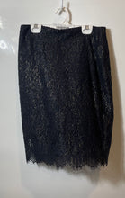 Load image into Gallery viewer, Banana Republic Womens Black Printed Lace Straight & Pencil Skirt Size 2