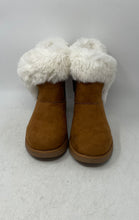 Load image into Gallery viewer, Juicy Couture Womens Brown Round Toe Snow Boots Size 7