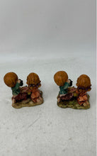 Load image into Gallery viewer, Set Of 2 Pcs Autom Christian Nativity Scene Baby Jesus Porcelain Figurines