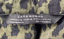 Load image into Gallery viewer, Zara Womens Green Black Leopard Print 3/4 Sleeve Collared Shirt Dress Size Small