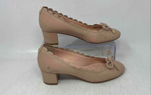 Load image into Gallery viewer, Kate Spade Womens Yasmin Nude Leather Bow Scalloped Block Pump Heels Size 5 1/2M