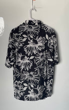 Load image into Gallery viewer, Zara Mens Black And White Short Sleeve Collared Button-Up Shirt Size Large