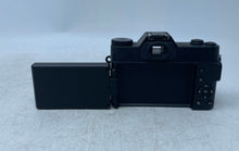 Load image into Gallery viewer, 4K Ultra HD Black Zoom Lens 16x Vlogging Digital Camera Not Tested