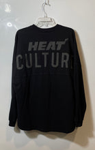 Load image into Gallery viewer, Court Culture Mens Black Cotton Long Sleeve Miami Heat Pullover Sweatshirt Sz L