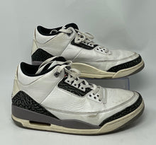Load image into Gallery viewer, Authentic Nike Mens Air Jordan 3 Retro Multicolor Sneakers Shoes Size 12 Damaged