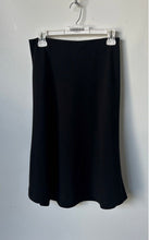 Load image into Gallery viewer, Ann Taylor Womens Black Flat Front Elastic Waist Knee Length A-Line Skirt Size 4