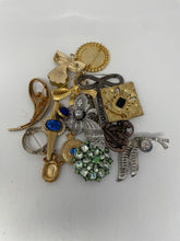 Load image into Gallery viewer, Women's "Retro Style Series" Multicolored Brooches (13 Pcs)